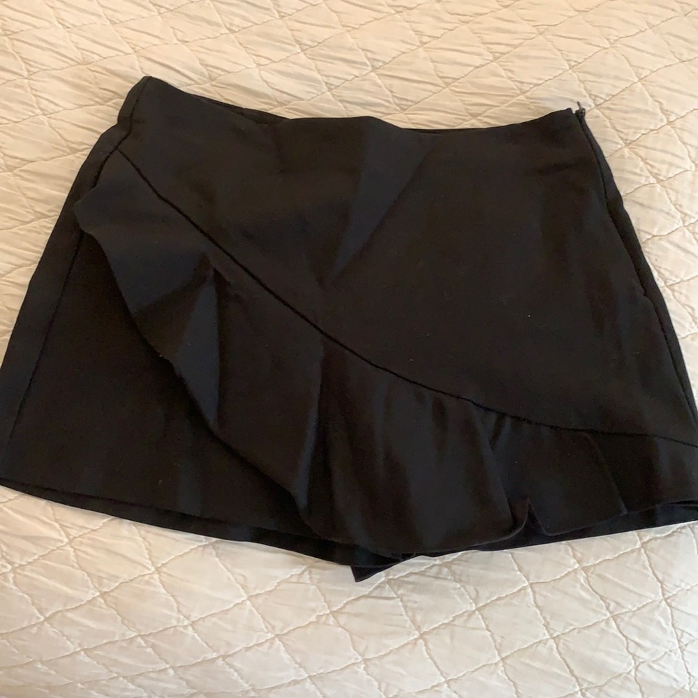 Black Skort from Zara - Picture 1 of 2